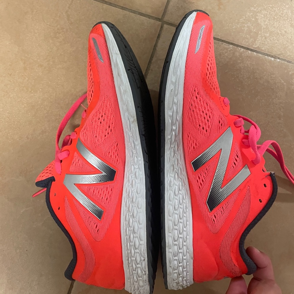 WOMEN’s New Balance Fresh Foam Bright Orange Sneakers Size 9